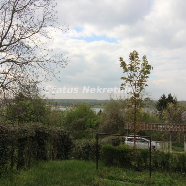 Kuća Prodaja Inđija  130 m2