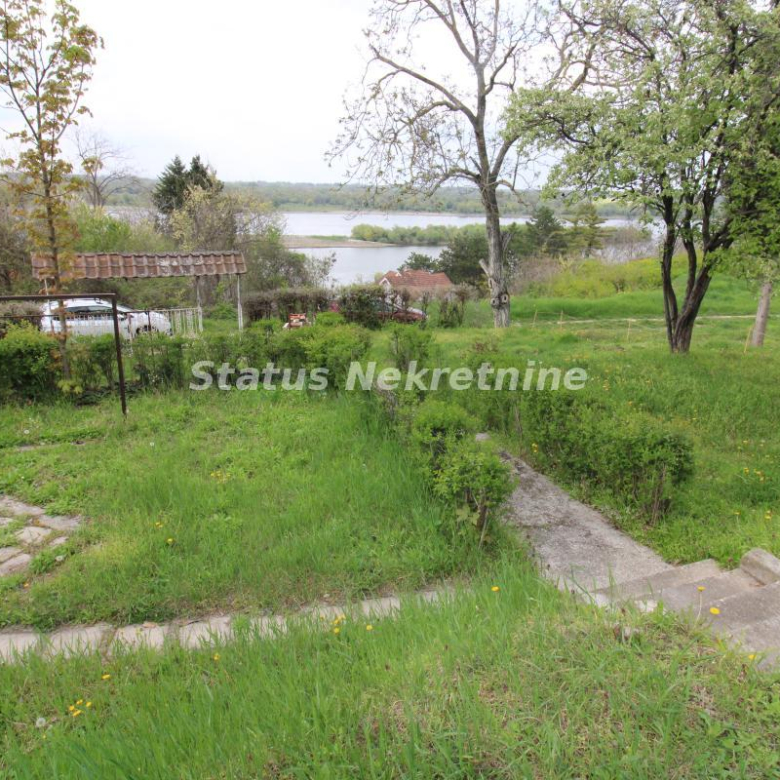 Kuća Prodaja Inđija  130 m2