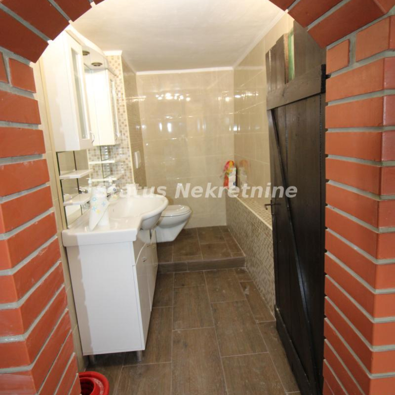 Kuća Prodaja Inđija  130 m2