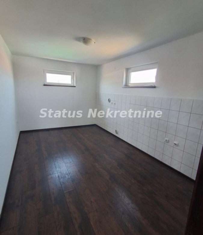 Stan Izdavanje Novi Sad  80 m2