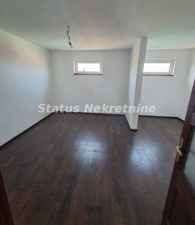 Stan Izdavanje Novi Sad  80 m2