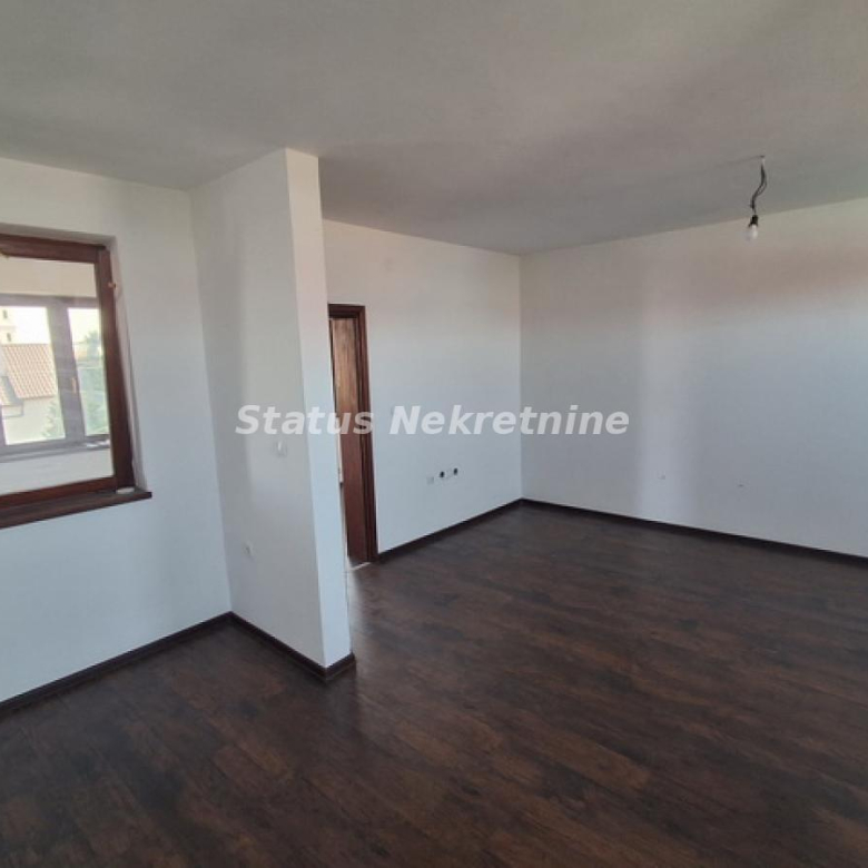 Stan Izdavanje Novi Sad  80 m2