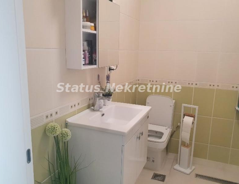 Kuća Prodaja Irig  360 m2