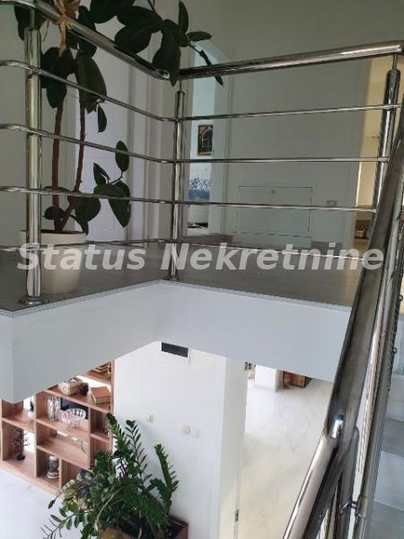 Kuća Prodaja Irig  360 m2