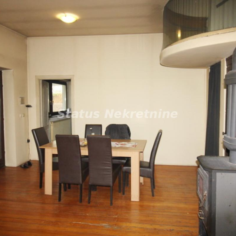 Kuća Prodaja Novi Sad  330 m2