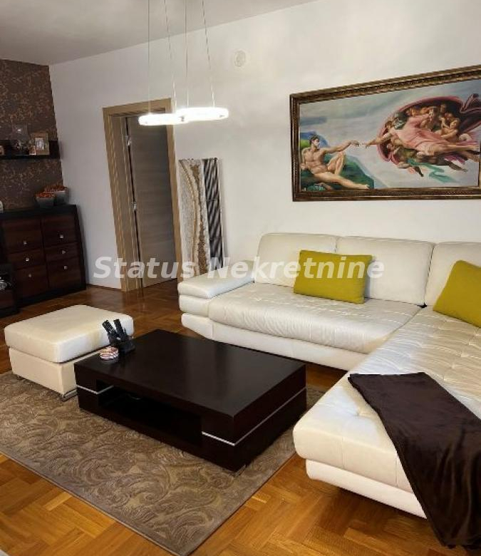 Stan Prodaja Novi Sad  120 m2