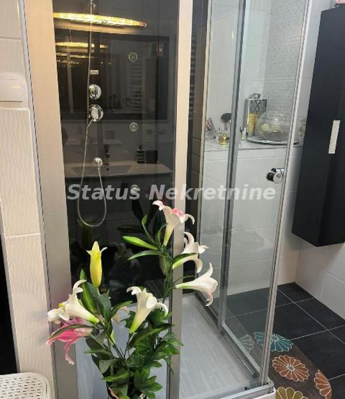 Stan Prodaja Novi Sad  120 m2