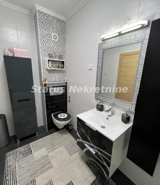 Stan Prodaja Novi Sad  120 m2