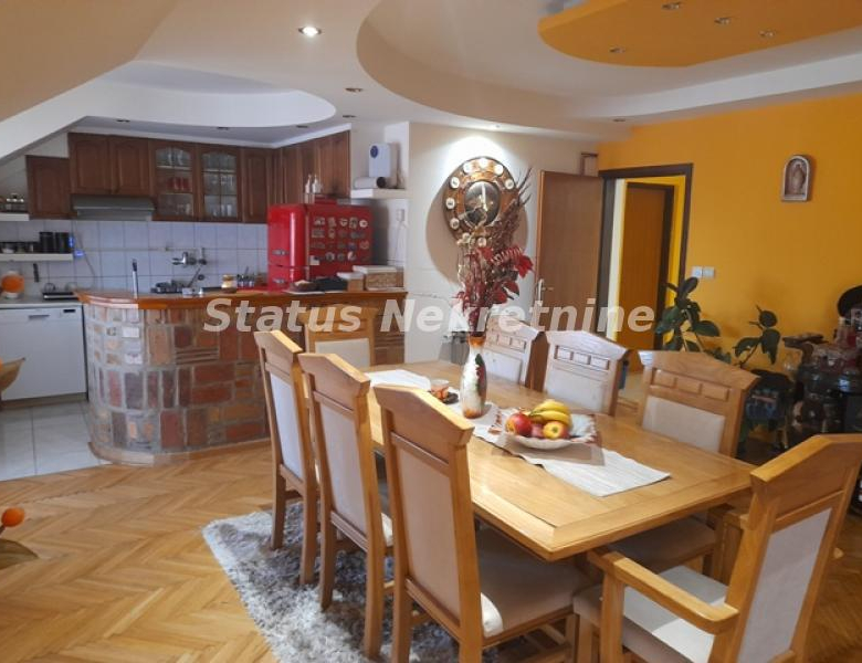 Kuća Prodaja Novi Sad  400 m2