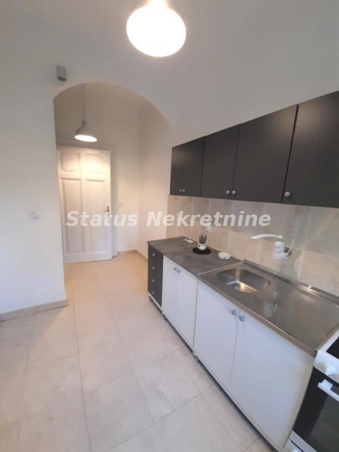 Stan Izdavanje Novi Sad  107 m2
