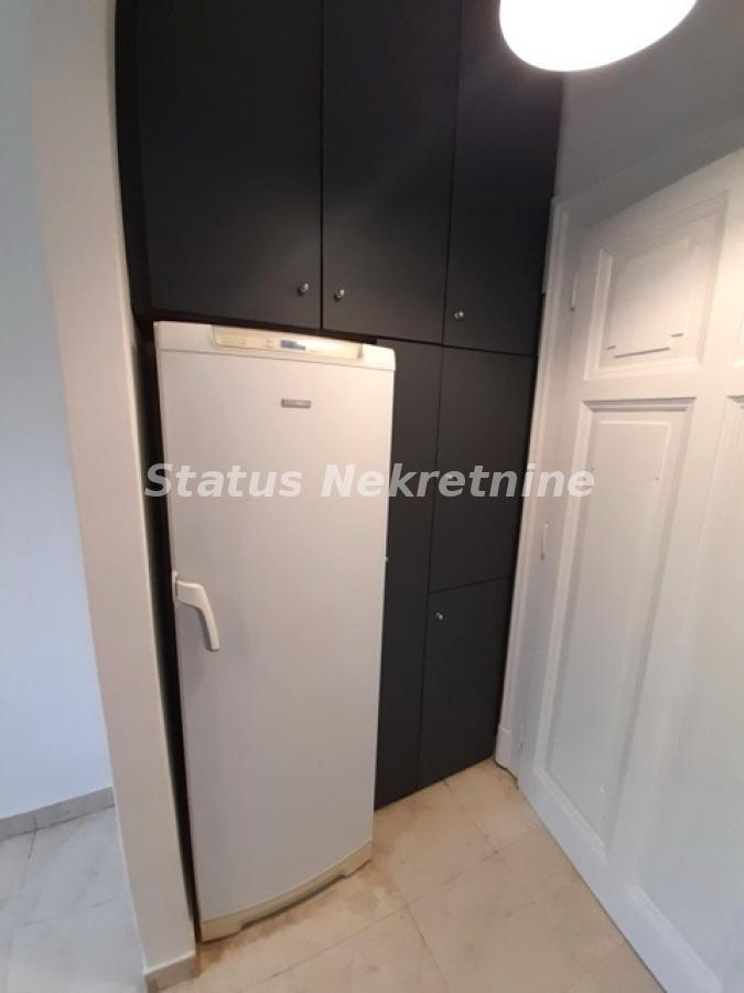 Stan Izdavanje Novi Sad  107 m2