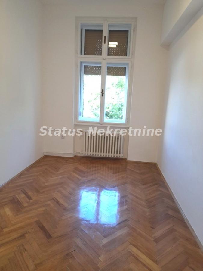 Stan Izdavanje Novi Sad  107 m2