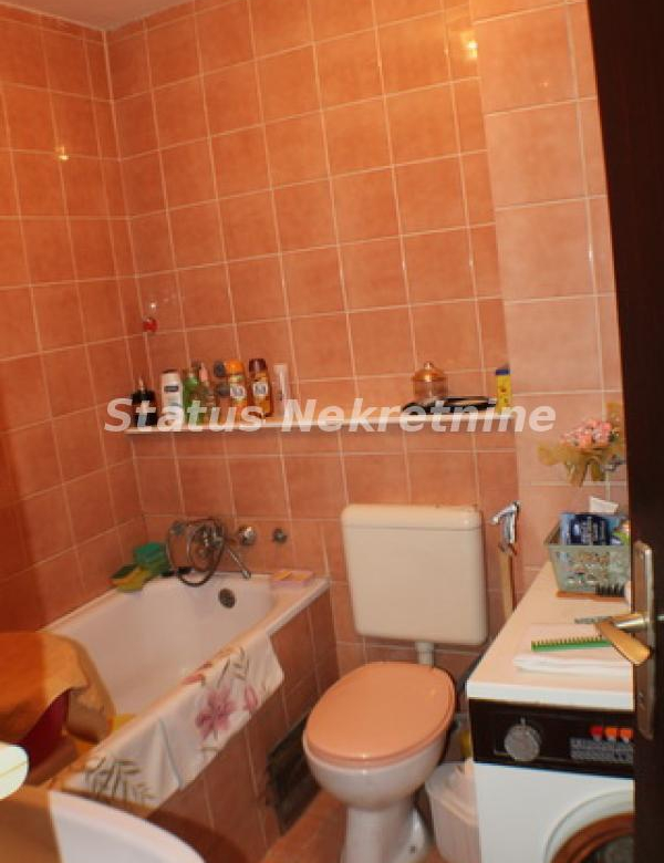 Stan Prodaja Novi Sad  64 m2