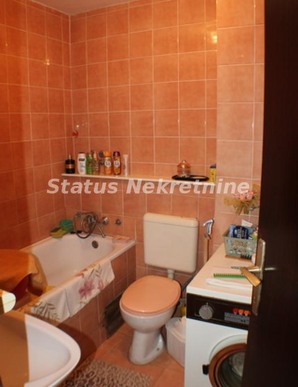 Stan Prodaja Novi Sad  64 m2