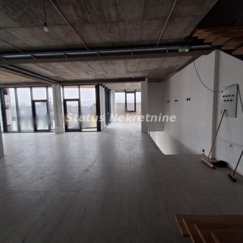 Lokal Izdavanje Novi Sad  240 m2