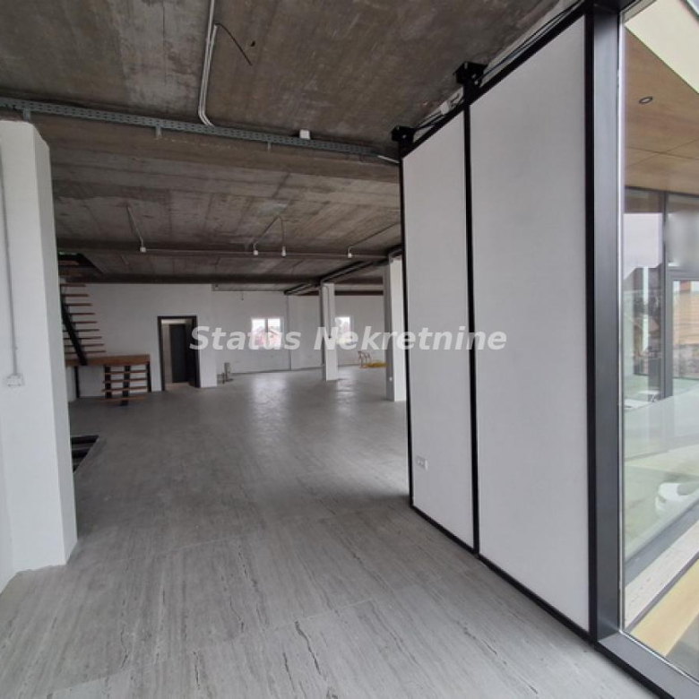 Lokal Izdavanje Novi Sad  240 m2