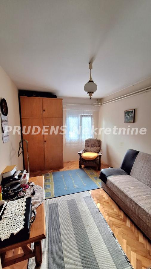 Kuća Prodaja Beograd  333 m2