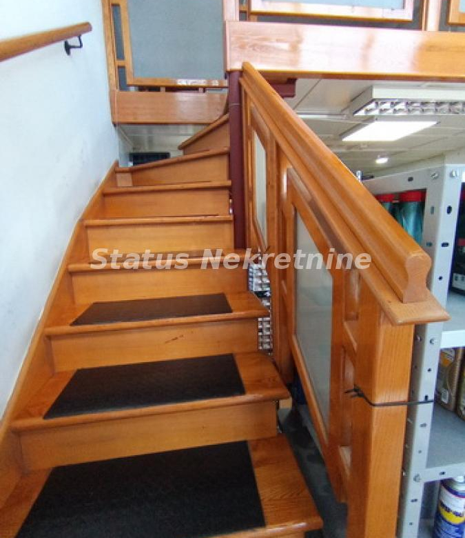 Lokal Izdavanje Novi Sad  76 m2