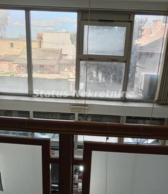 Lokal Izdavanje Novi Sad  76 m2