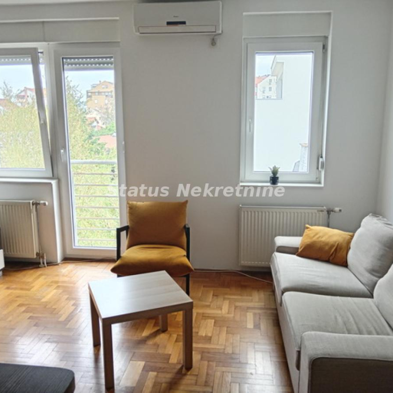Stan Izdavanje Novi Sad  37 m2