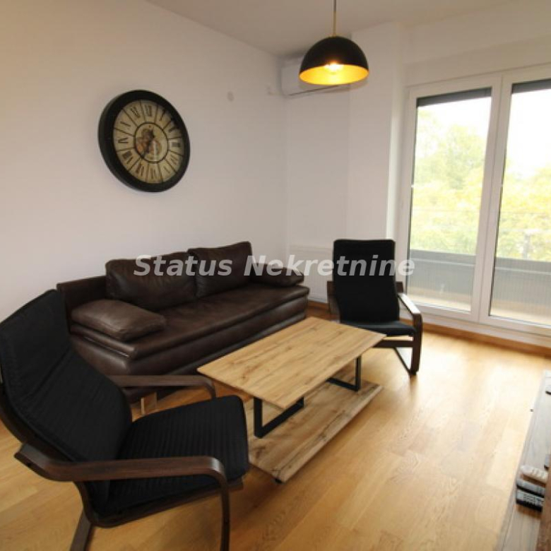 Stan Izdavanje Novi Sad  63 m2
