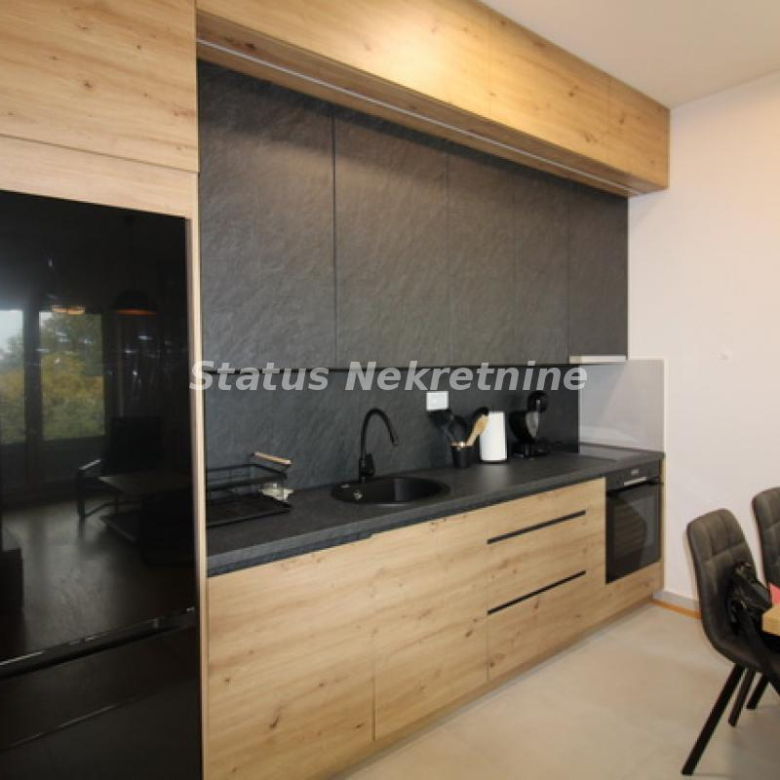 Stan Izdavanje Novi Sad  63 m2