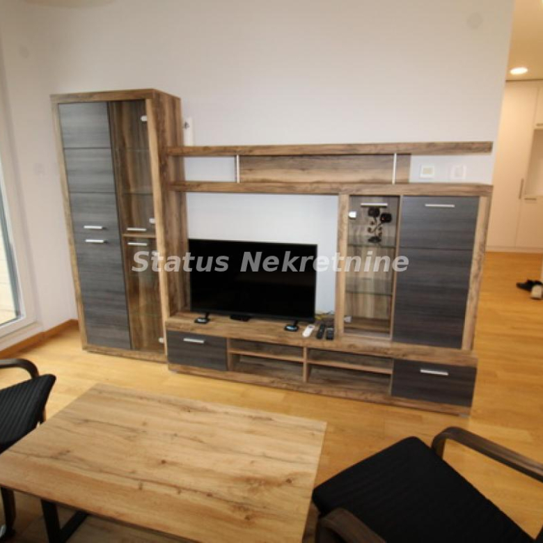 Stan Izdavanje Novi Sad  63 m2