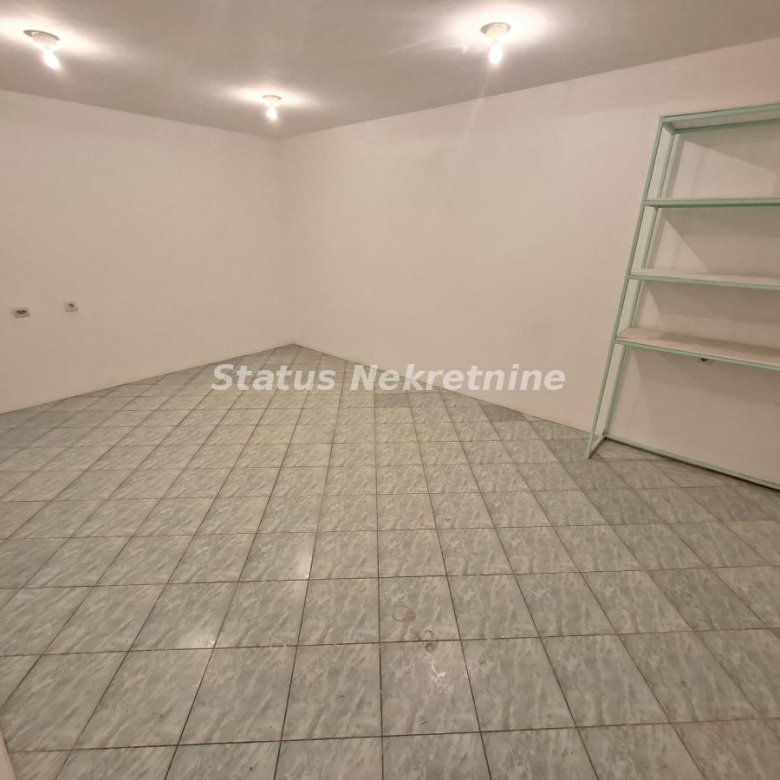Lokal Izdavanje Novi Sad  94 m2