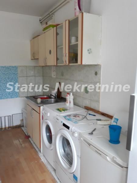 Kuća Prodaja Novi Sad  330 m2