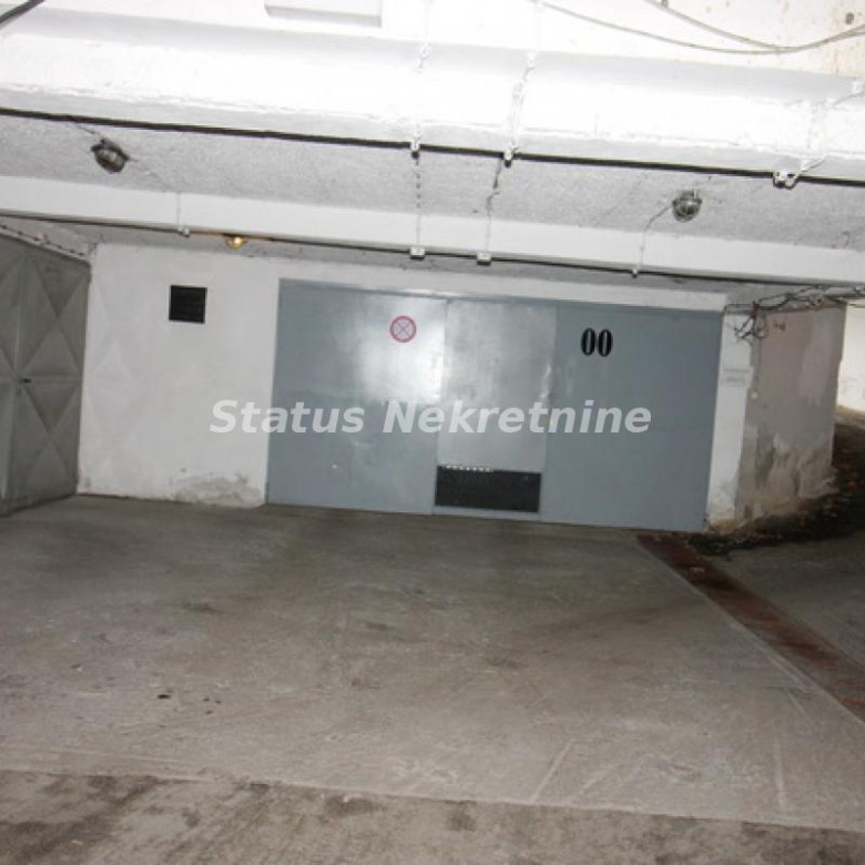 Garaža Prodaja Novi Sad  18 m2