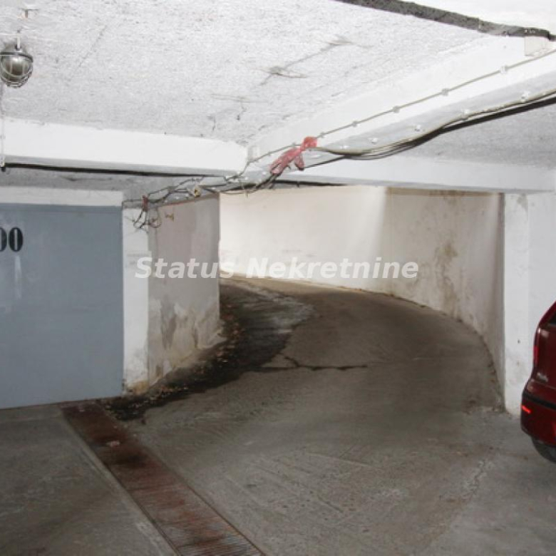 Garaža Prodaja Novi Sad  18 m2