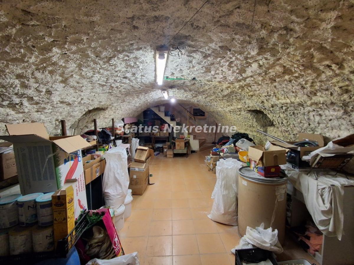 Kuća Prodaja Novi Sad  156 m2
