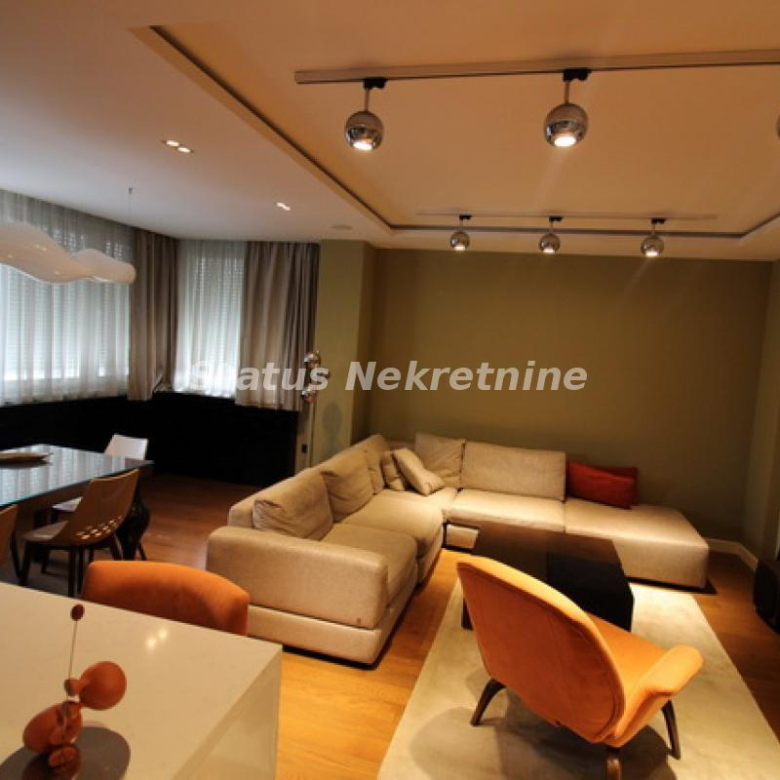 Stan Prodaja Novi Sad  113 m2