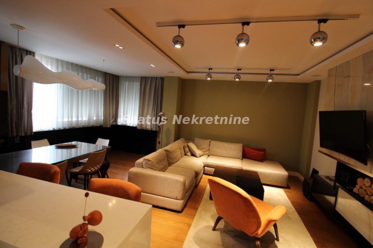 Stan Prodaja Novi Sad  113 m2
