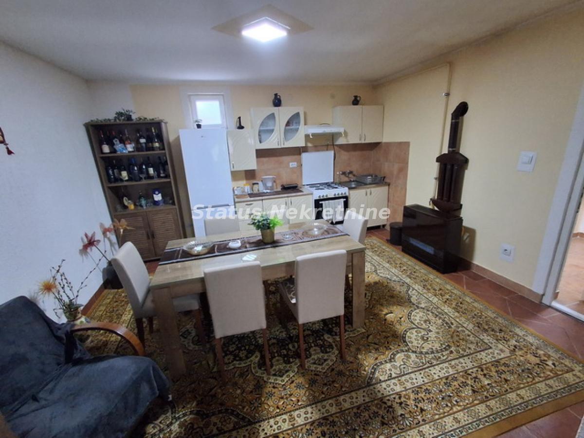Kuća Prodaja Novi Sad  180 m2