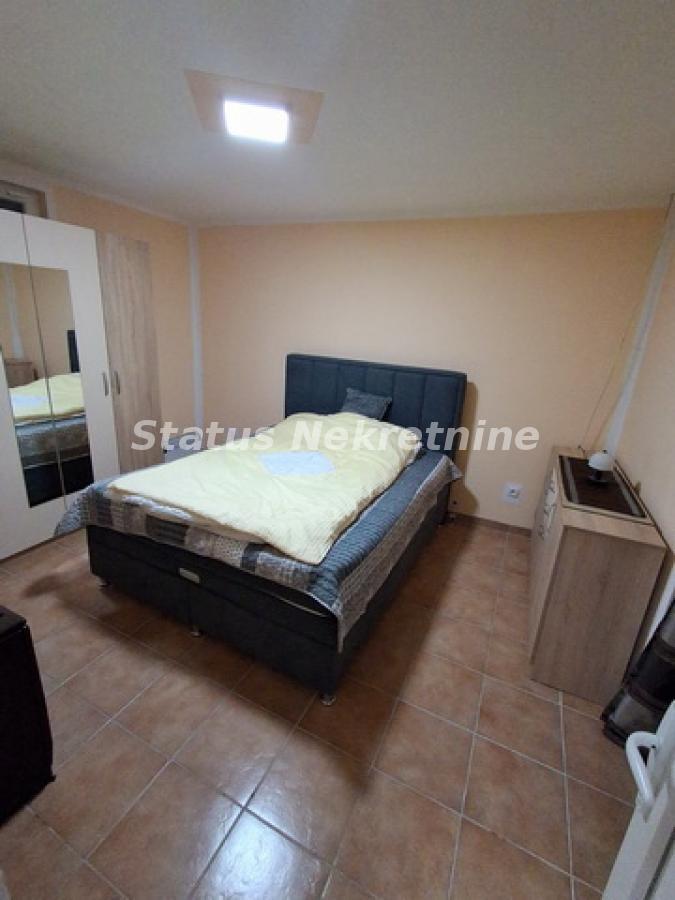 Kuća Prodaja Novi Sad  180 m2