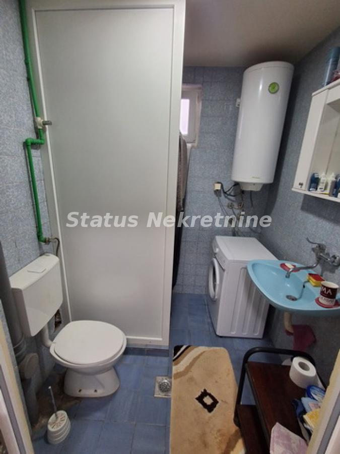 Kuća Prodaja Novi Sad  180 m2