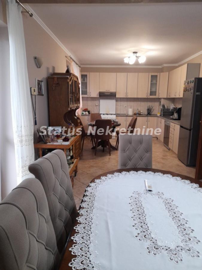Kuća Prodaja Sremski Karlovci Kuća Prodaja Sremski Karlovci 246 m2