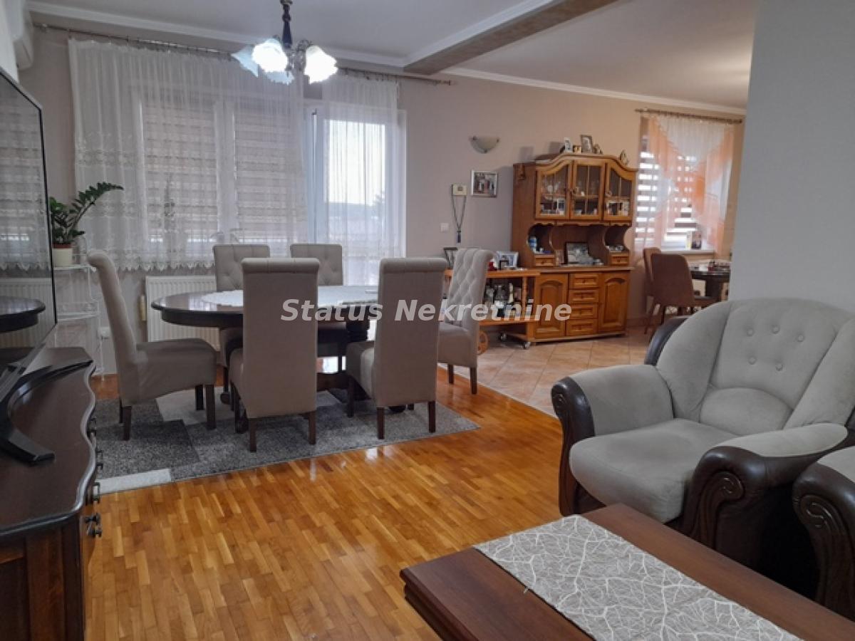 Kuća Prodaja Sremski Karlovci Kuća Prodaja Sremski Karlovci 246 m2