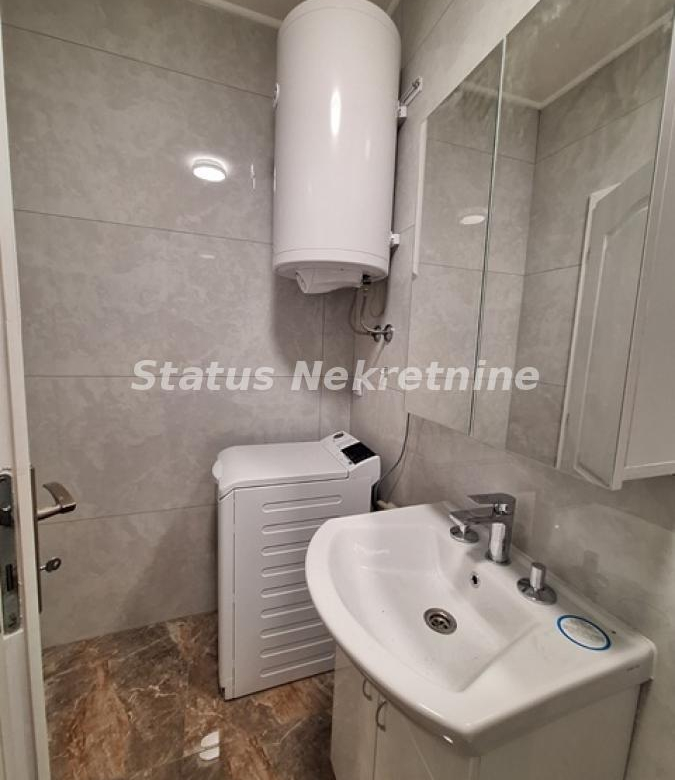 Stan Izdavanje Novi Sad  45 m2