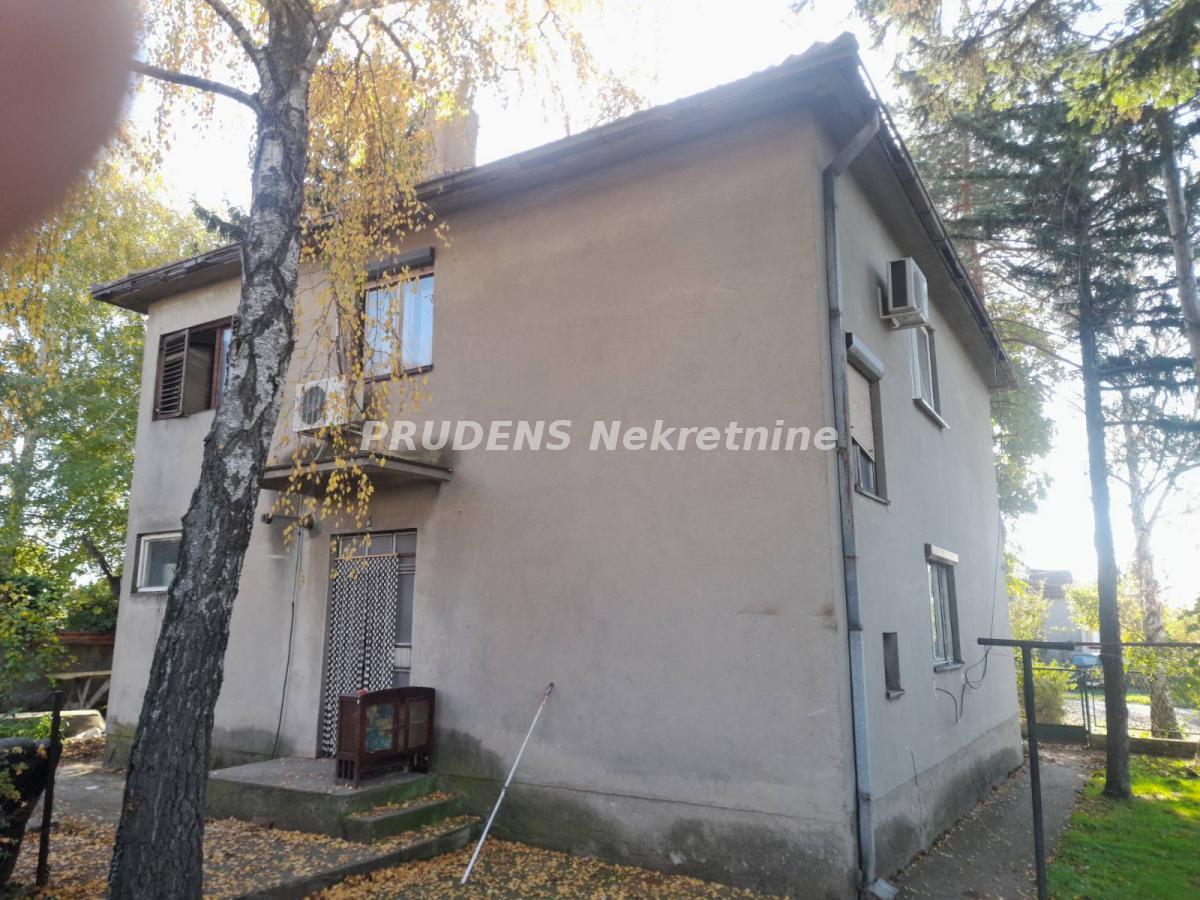 Kuća Prodaja Beograd  95 m2