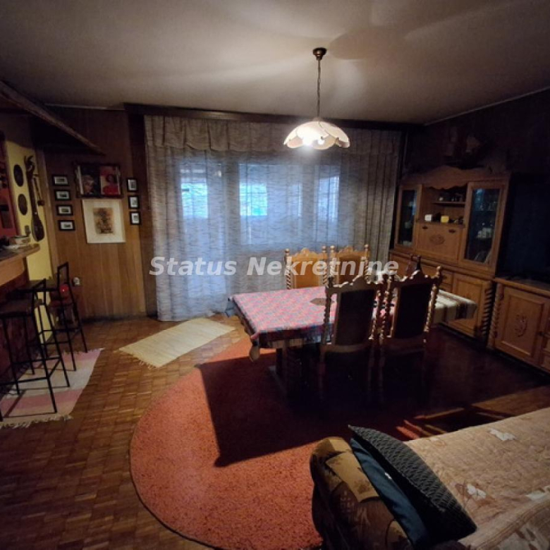 Kuća Prodaja Novi Sad  330 m2