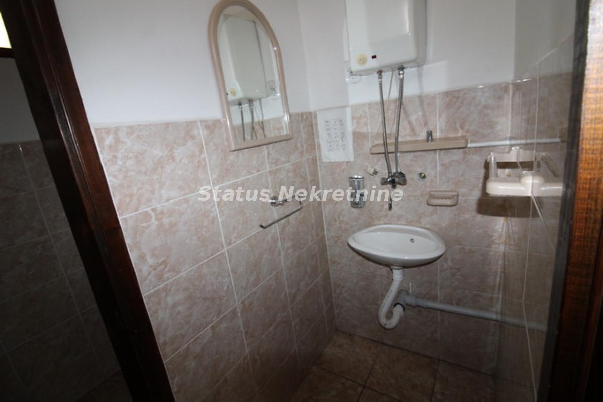 Kuća Prodaja Temerin  181 m2