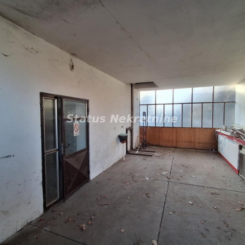 Lokal Prodaja Bečej  434 m2