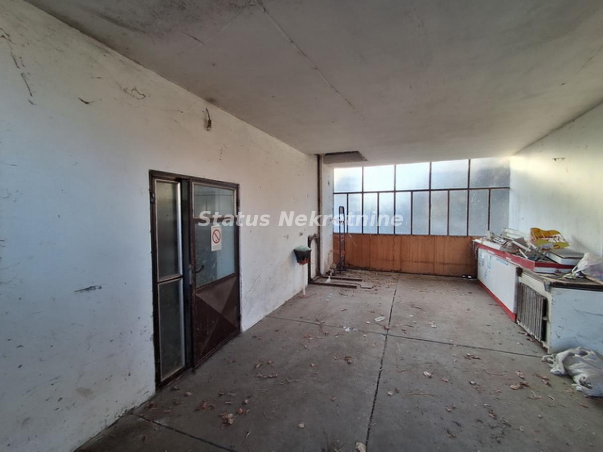 Lokal Prodaja Bečej  434 m2