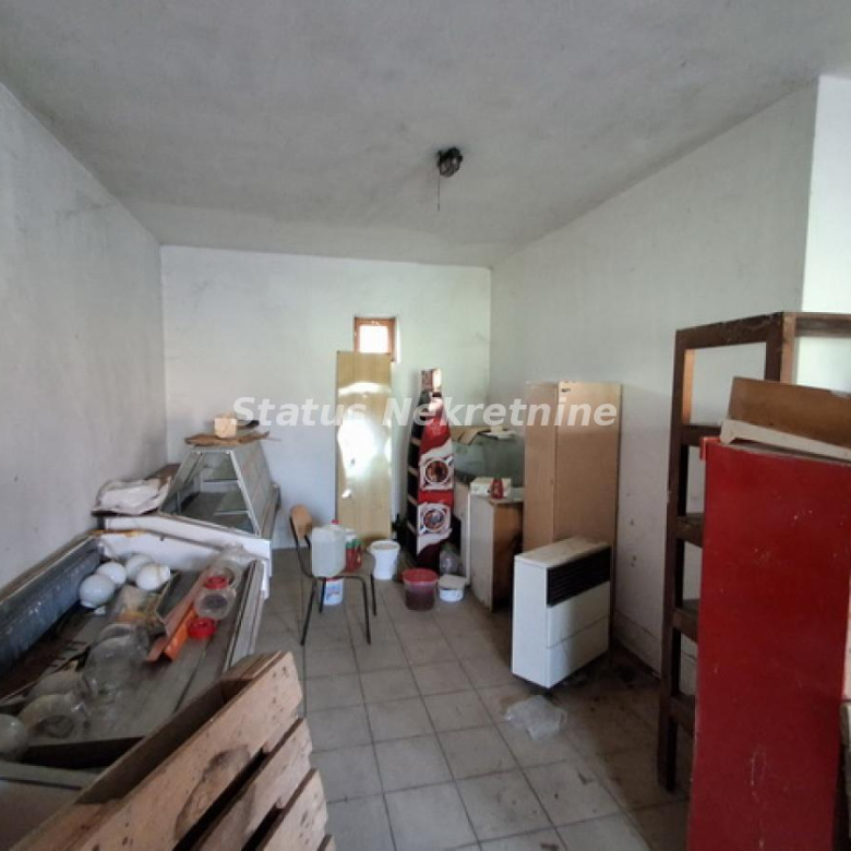Lokal Prodaja Bečej  434 m2