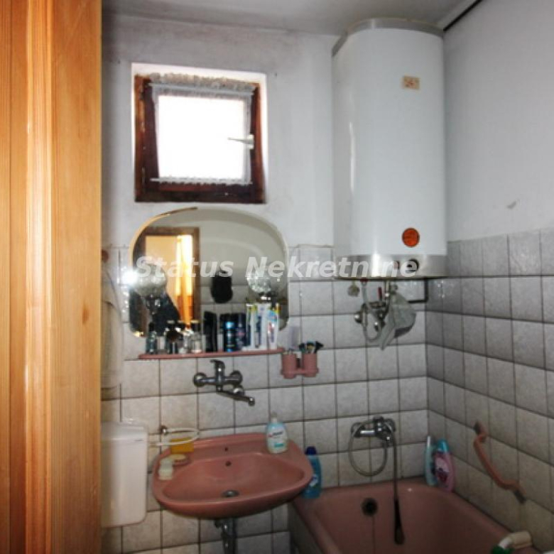 Kuća Prodaja Zrenjanin  332 m2