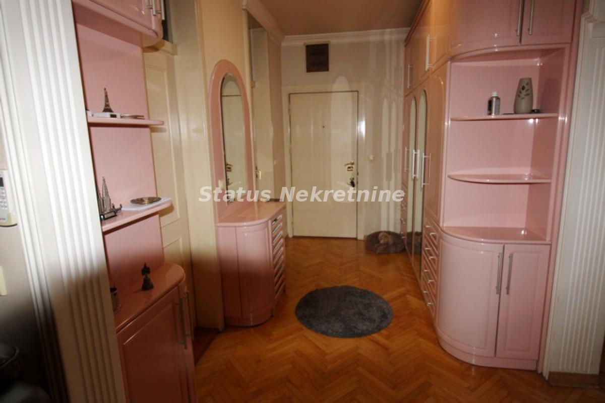 Stan Prodaja Novi Sad  91 m2