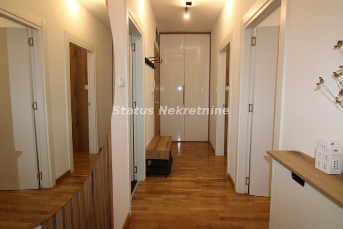 Stan Prodaja Novi Sad  62 m2