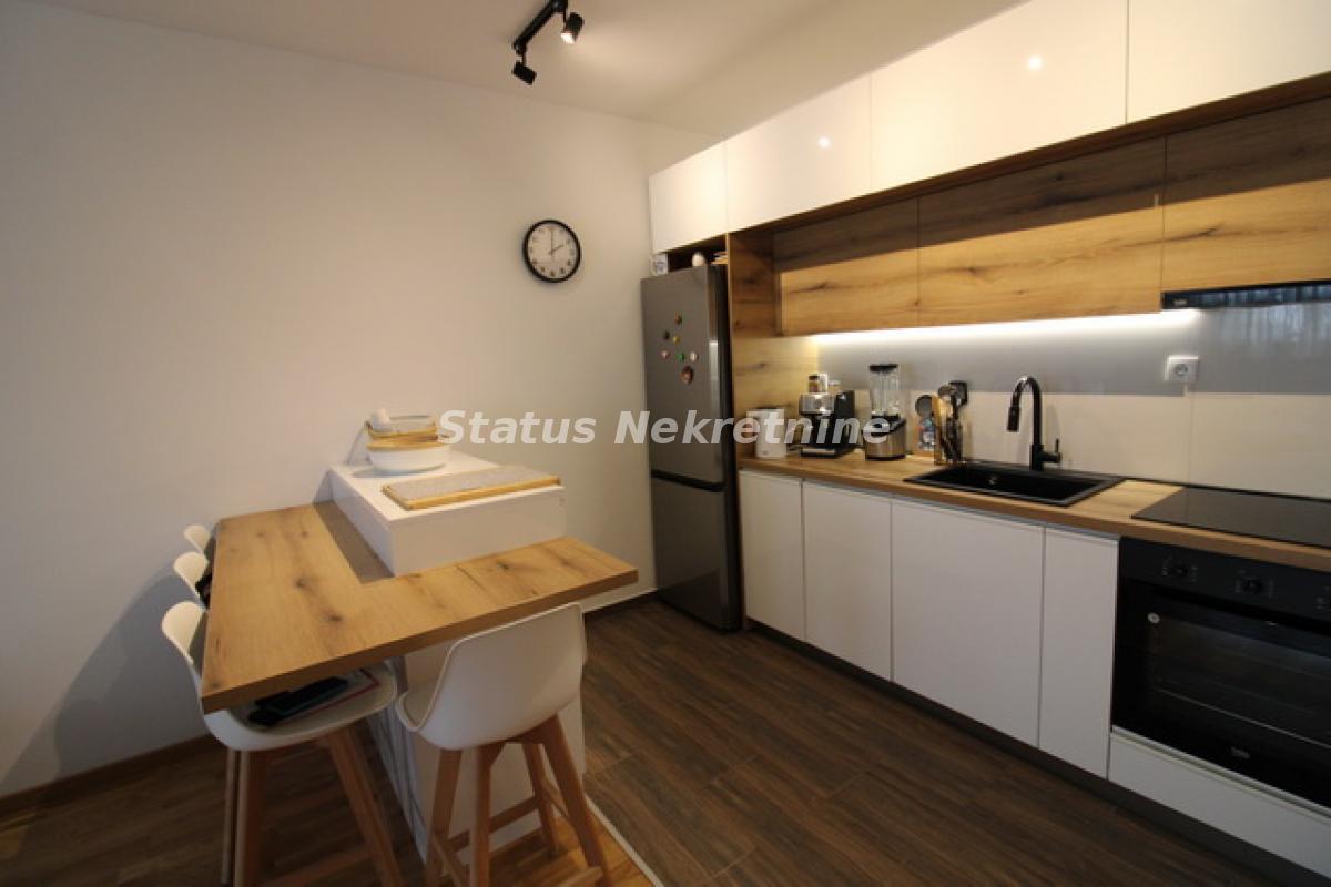 Stan Prodaja Novi Sad  62 m2